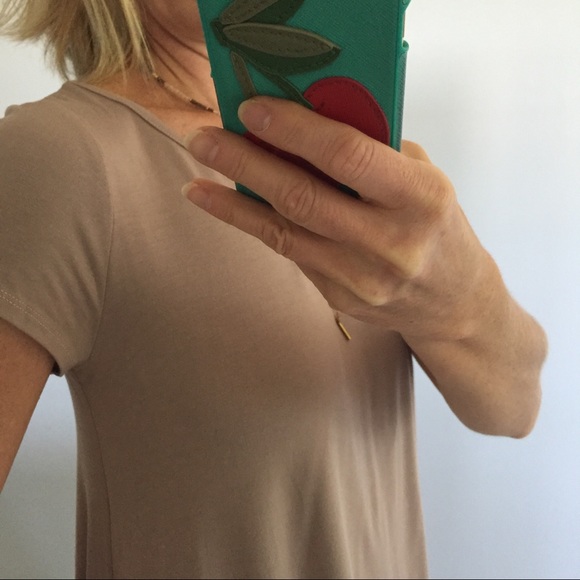 Taupe Color Short Sleeve Tunic Top - Picture 5 of 6